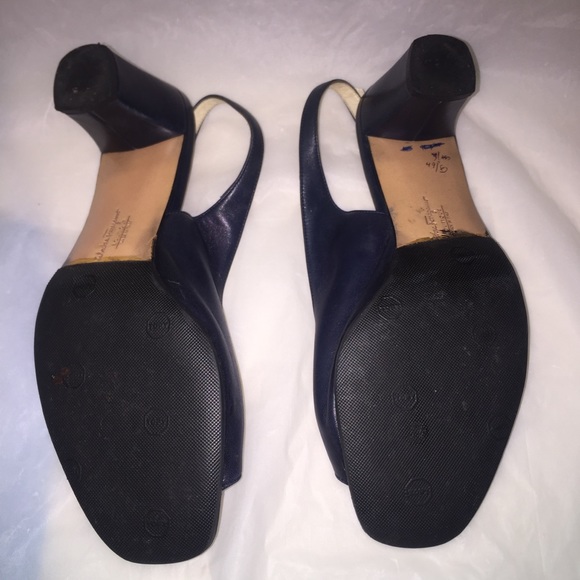 Salvatore Ferragamo Boutique Leather Slingback’s - Picture 5 of 8